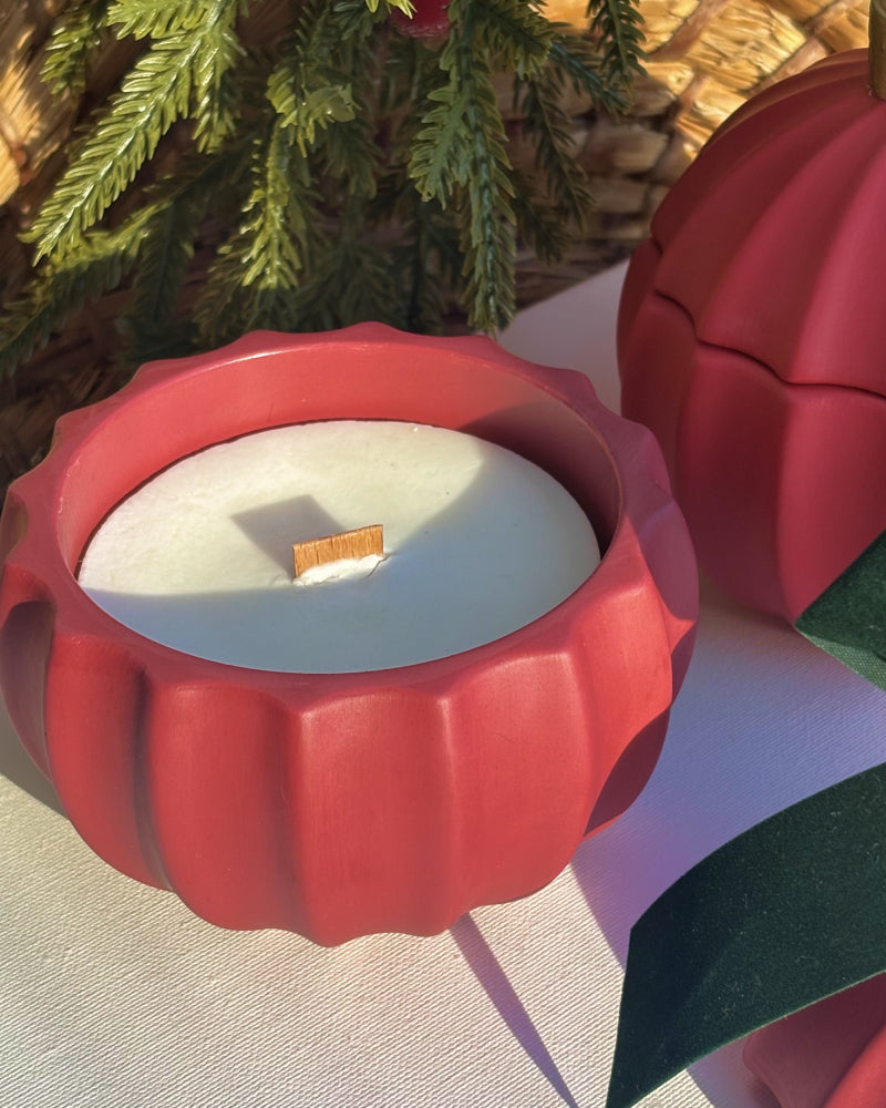 Świeca Świąteczna Bombka 180g  - Marzipan & Wine