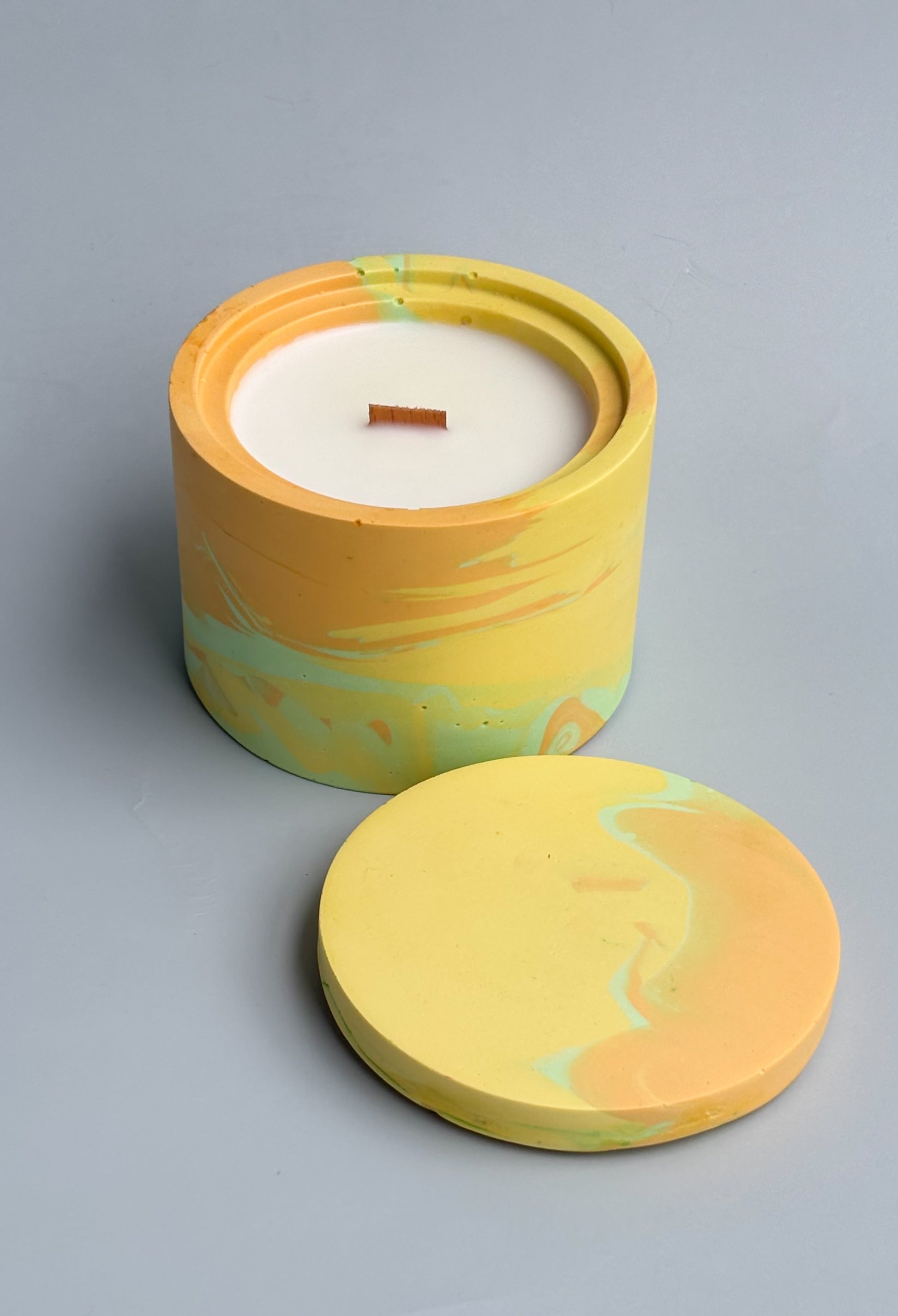 Basic Soy Candle - CREAMY LAVENDER