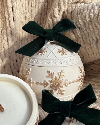 Świeca Świąteczna Bombka 230g - Soft Cashmere