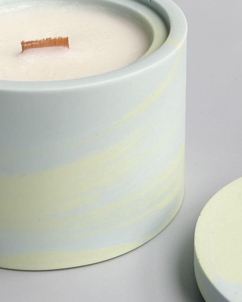 Świeca Sojowa Basic - FRESH PEONIES